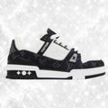 L0IUS VU1TT0N TRAINERS BLACK WHITE